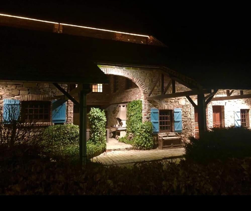 Le Teli Du Loup Dans La Taniere D'Armand Vila Stavelot Exterior foto